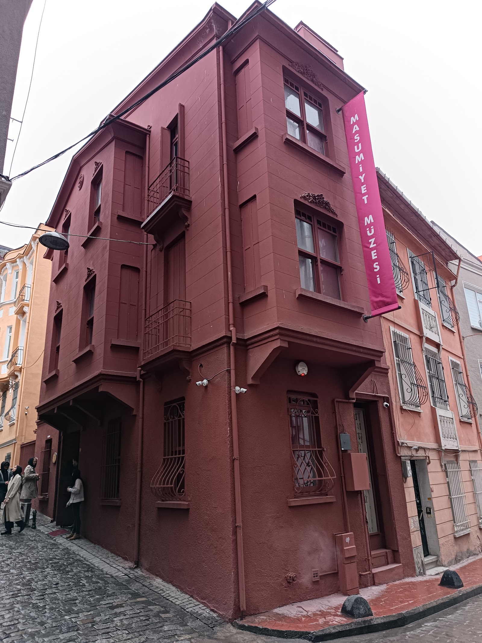 Day 4 — Hidden Arts & Neighborhoods